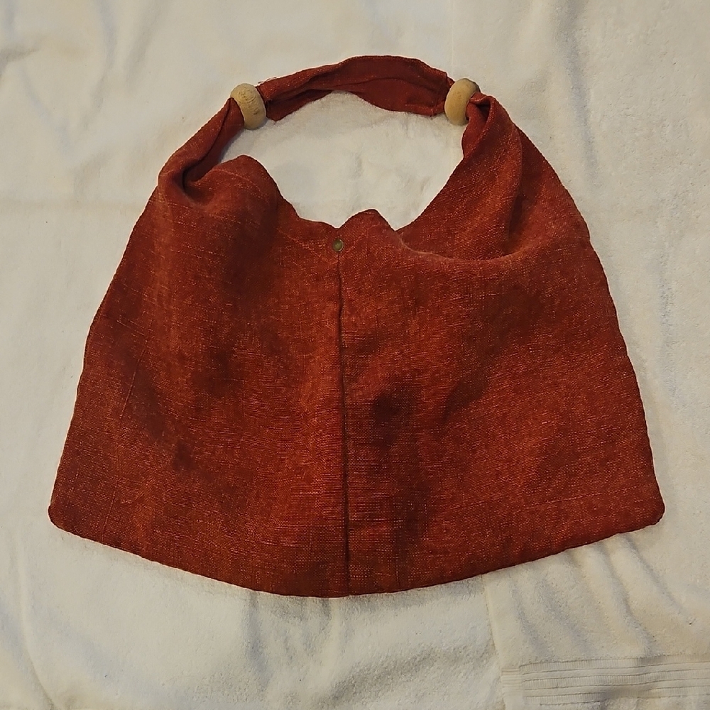 Alternative Rust Red Women’s Shoulder Bag with Wooden Bead Accents